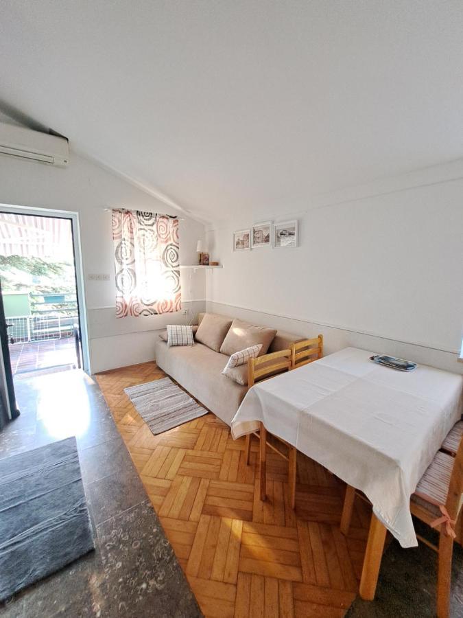 Pjescana Uvala App. Tea Appartement